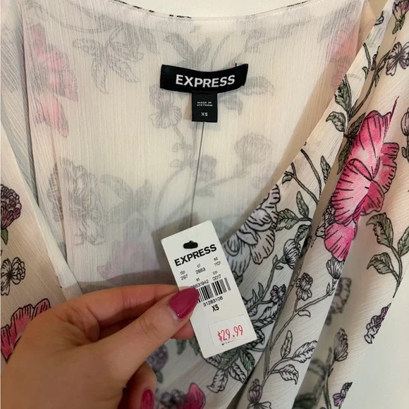 Express Floral Pink & White Wrap Peplum Tank Top Size XS - Picture 5 of 8